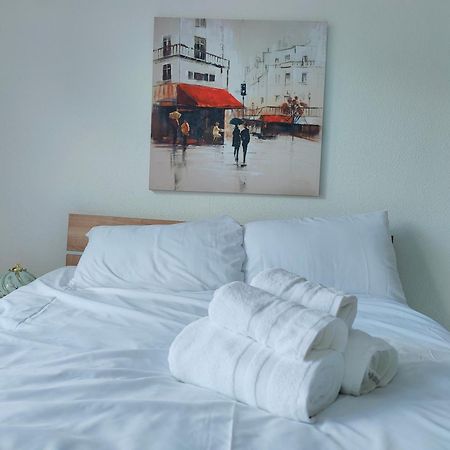Aaran Central Guesthouse แอเบอร์ดีน ภายนอก รูปภาพ