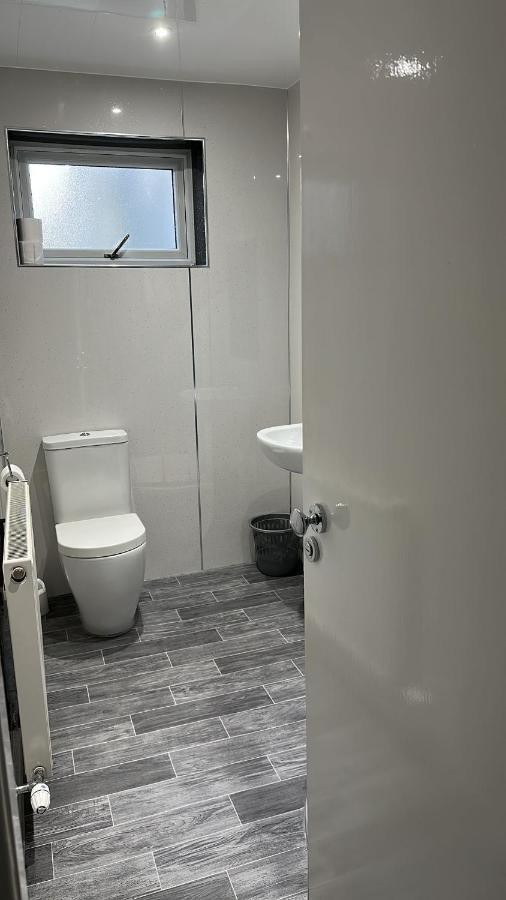 Aaran Central Guesthouse แอเบอร์ดีน ภายนอก รูปภาพ