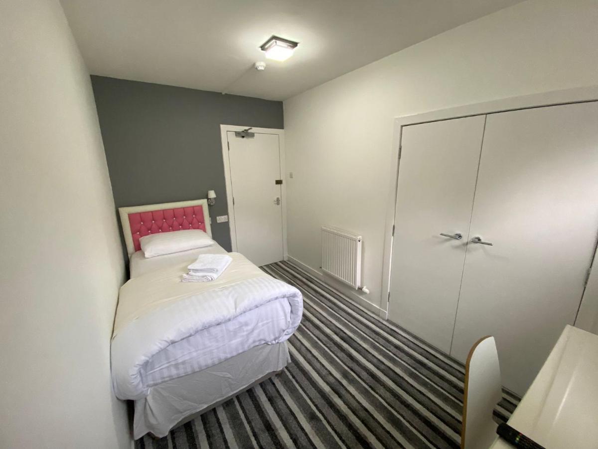 Aaran Central Guesthouse แอเบอร์ดีน ภายนอก รูปภาพ