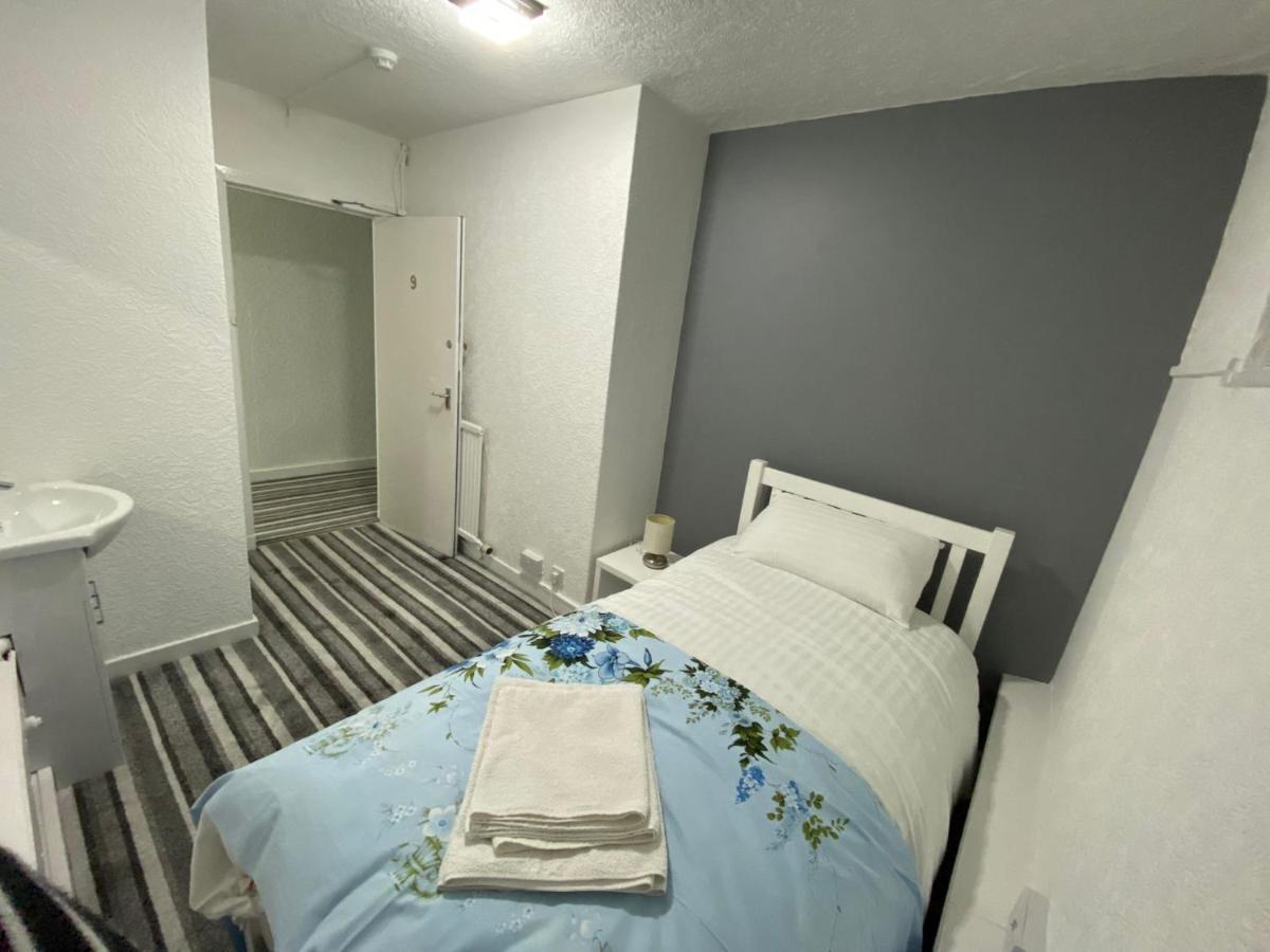 Aaran Central Guesthouse แอเบอร์ดีน ภายนอก รูปภาพ