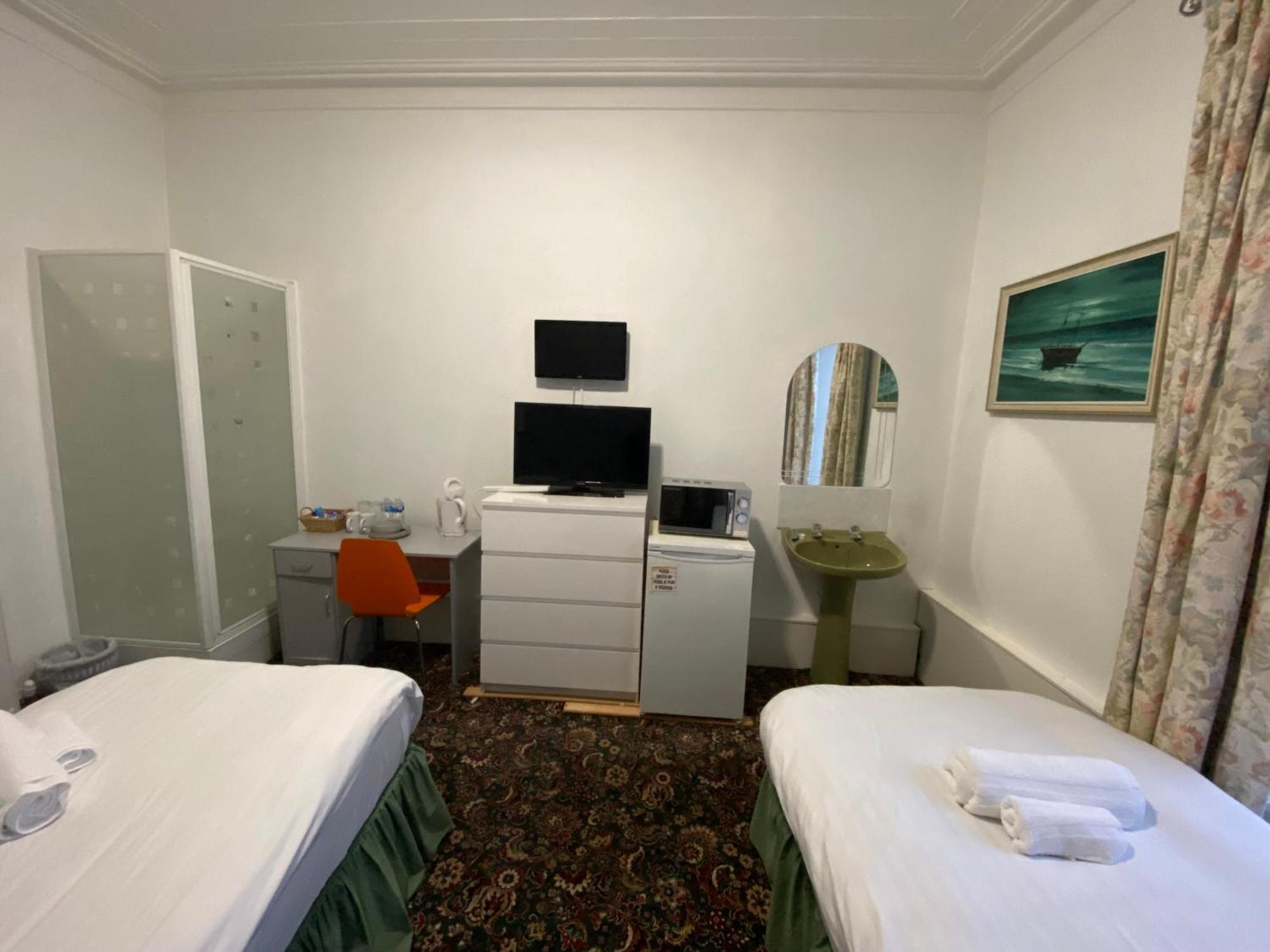Aaran Central Guesthouse แอเบอร์ดีน ภายนอก รูปภาพ
